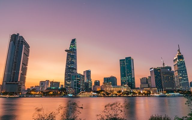 ho chi minh by tron le unplash